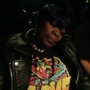 Meet your Posher, Angela